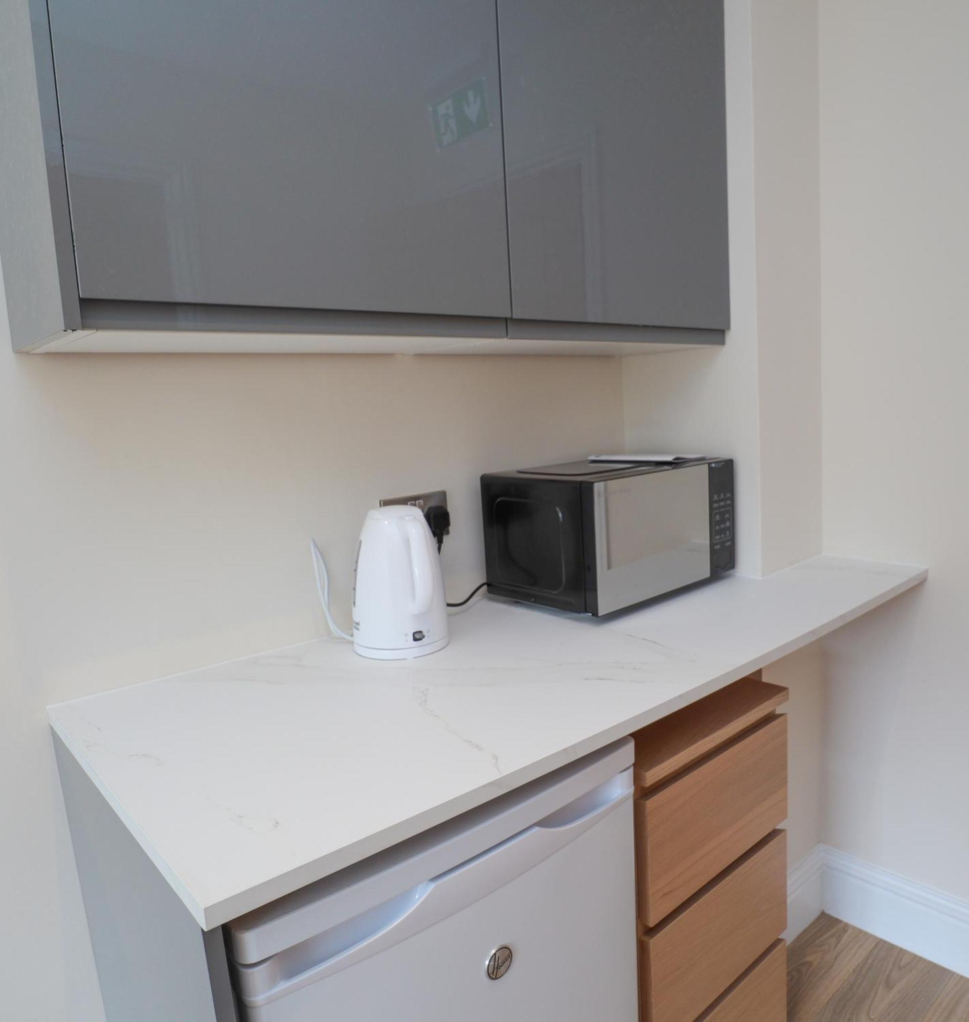 Aqua Nest Eastbourne - En-Suite, Free Parking, Kitchen Esterno foto